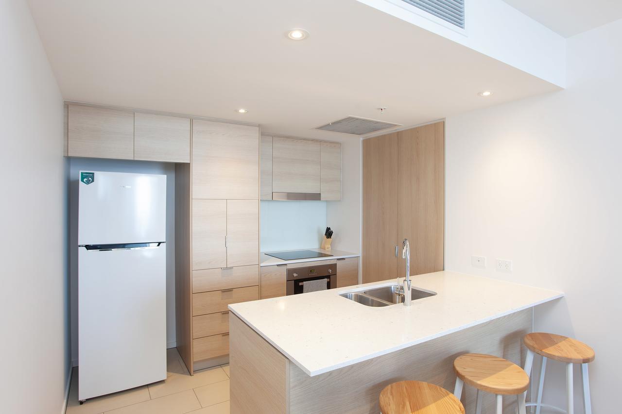 High Floor Ocean View Suites Broadbeach Gold Coast Exterior foto
